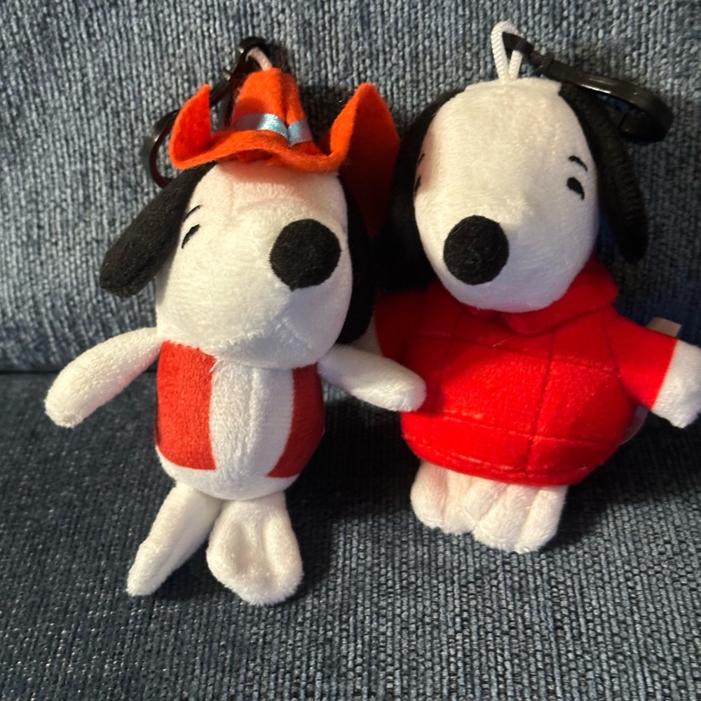 Peanuts Snoopy Plush Keychain/Bag Charm Duo